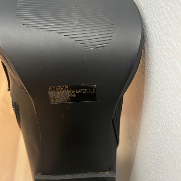 Demonia Size 9 Black - Picture 7 of 7